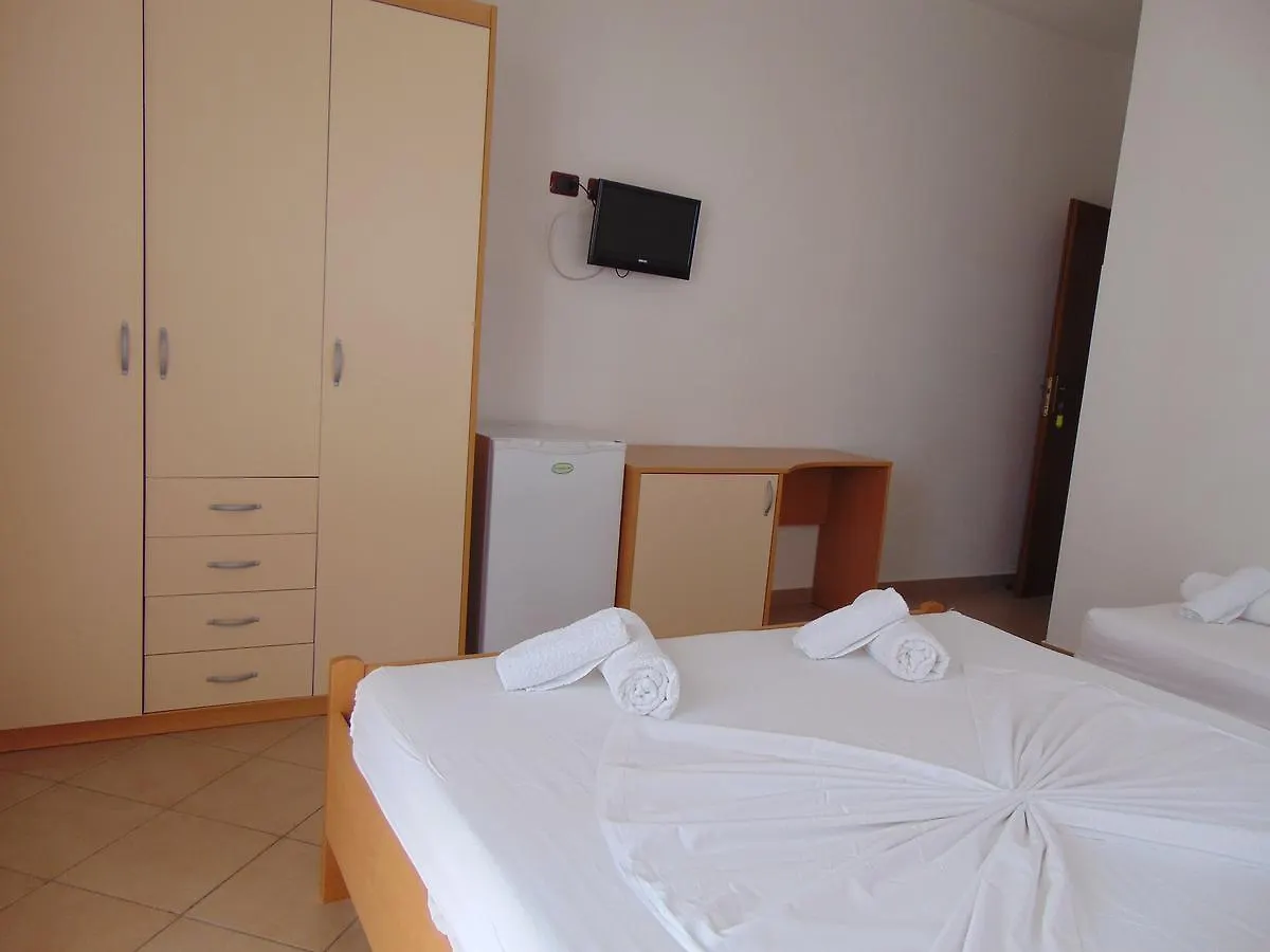 Vila Tate Ξενοδοχείο Vlorë